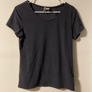 Dark Gray Basic T-Shirt (L)